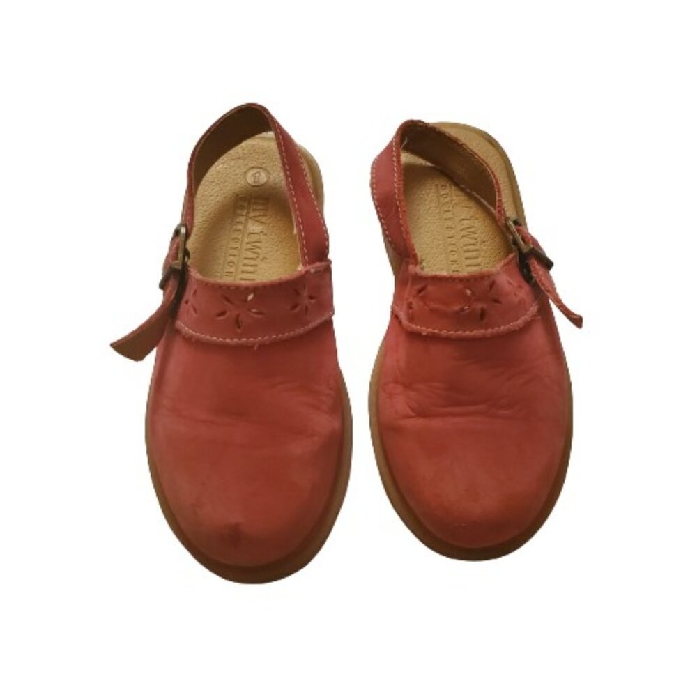 MY TWINN Collections Kids Girls Pink Nubuck Leather Slip-On Flat Clogs Size‎ 1 - Picture 2 of 12